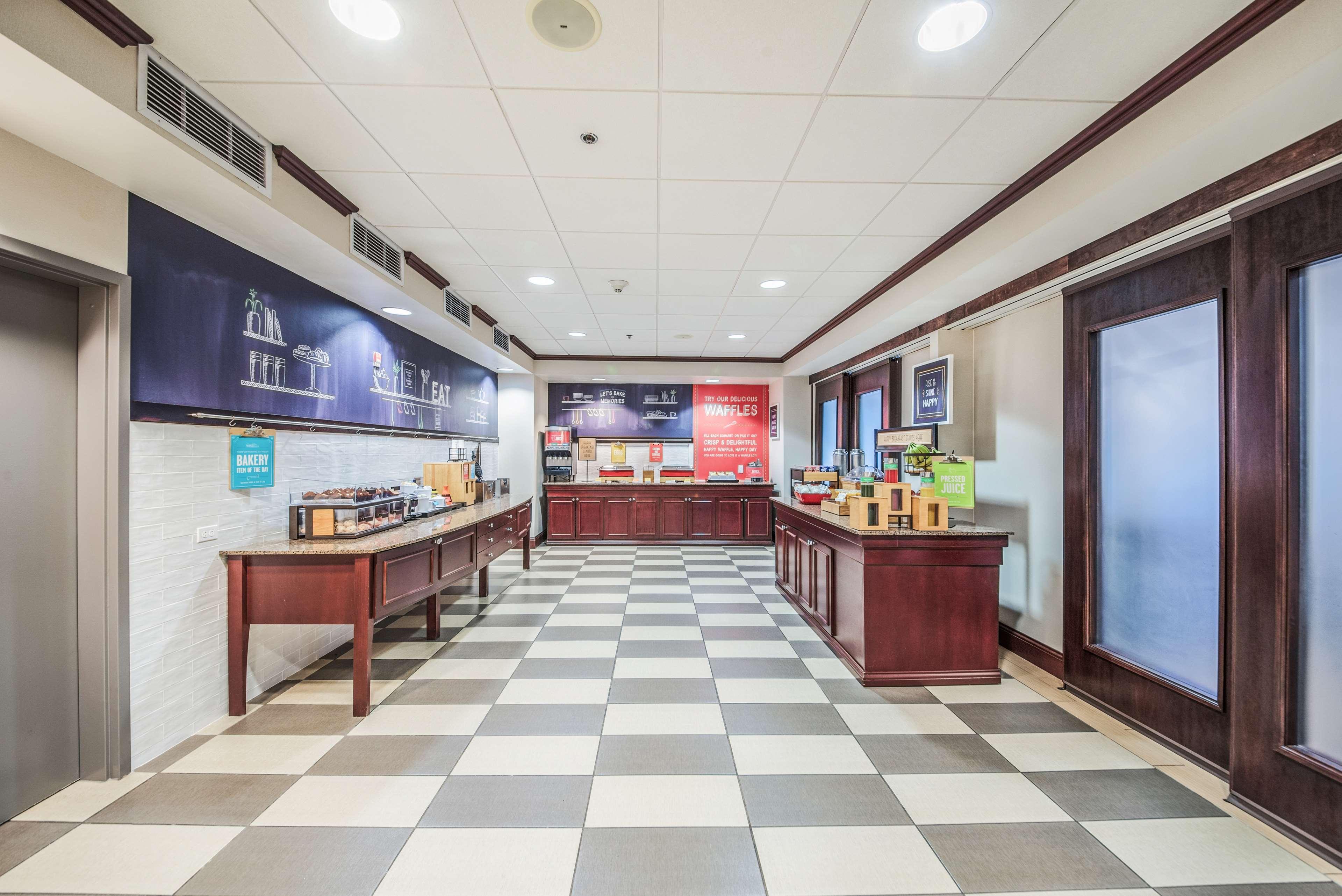 Hampton Inn Greenfield Esterno foto